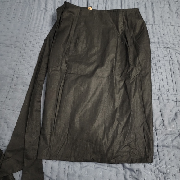 Hearts and Found curtsie playsuit set in black XS - Picture 9 of 13